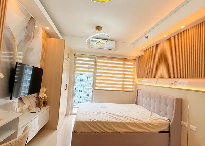 Shell Residences Mall Of Caitlin Apartment
