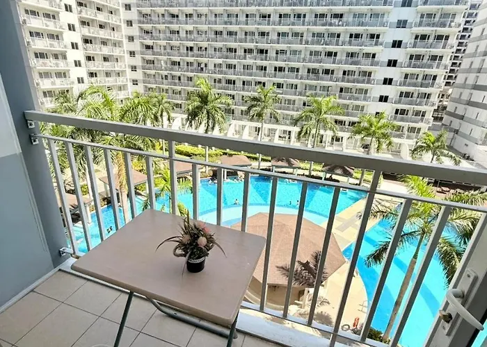 Shell Residences Mall Of Caitlin Apartment