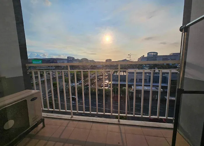 Shell Residences Mall Of Caitlin Apartment *